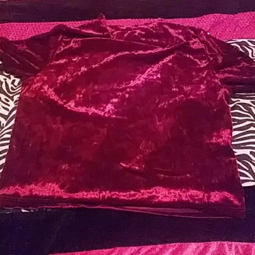 Burgundy Croctop